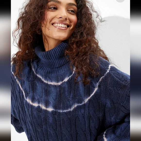 AE Oversized Tie Dye Turtleneck Sweater Sz M Excellent condition - Picture 1 of 15